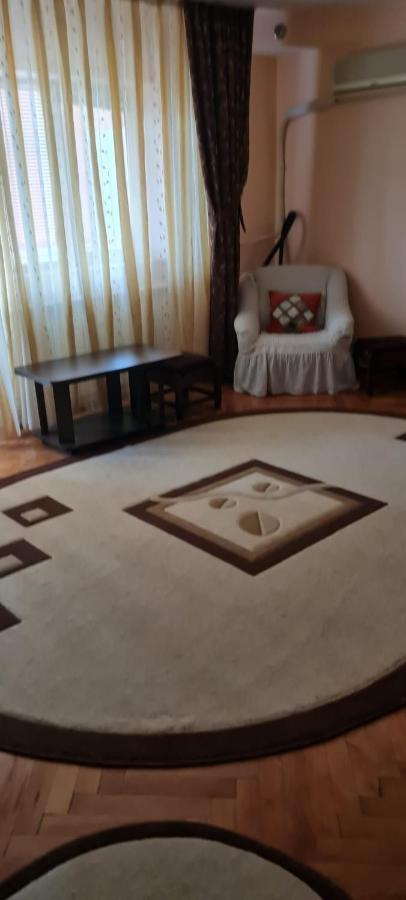 Apartament Cu 2 Camere Spatioase In Centrul Orasului - Andrei 브러일라 외부 사진